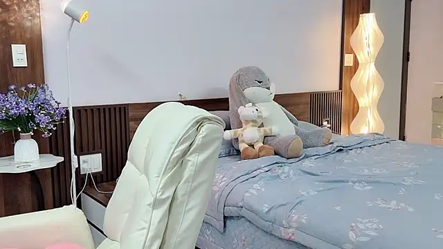  Ely  online show from October 5, 2025, 3:32 pm