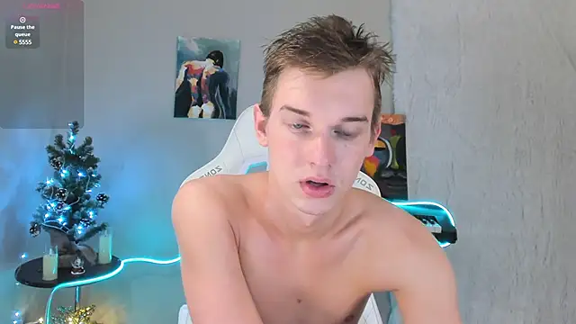 4ever dude online show from December 25, 2024, 3:18 am