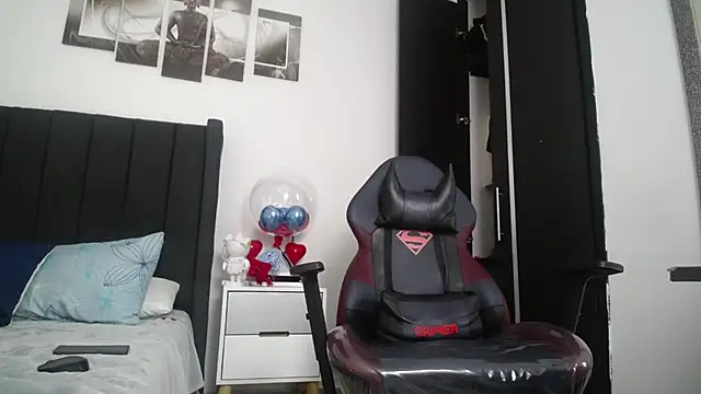 Snapshot of muscle_ares chatting on February 22, 2025, 3:36 pm muscle ares online show from February 22, 2025, 3:36 pm