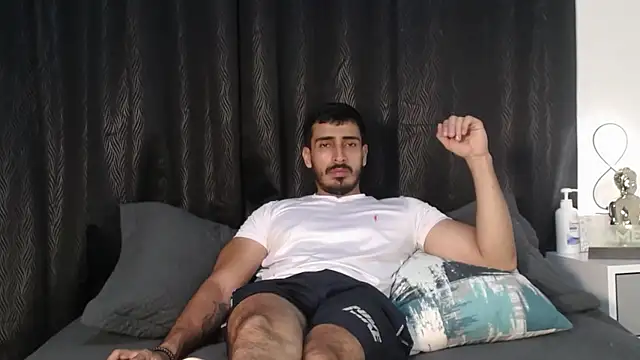 Snapshot of muscle_ares chatting on October 7, 2025, 12:08 am muscle ares online show from October 7, 2025, 12:08 am