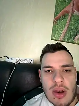 Snapshot of oscar_sweet22 chatting on October 12, 2025, 12:15 pm oscar sweet22 online show from October 12, 2025, 12:15 pm