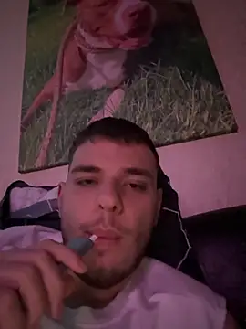 Snapshot of oscar_sweet22 chatting on October 14, 2025, 9:15 pm oscar sweet22 online show from October 14, 2025, 9:15 pm