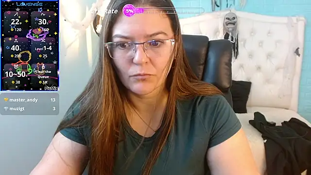 MsJossie online show from October 29, 2025, 4:48 am