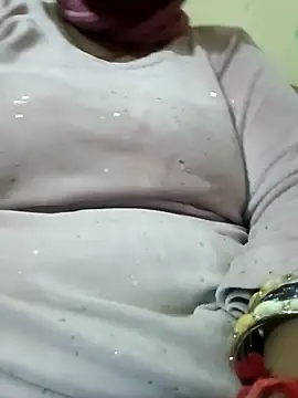 Snapshot of Shoni__ chatting on December 15, 2025, 4:00 pm Shoni online show from December 15, 2025, 4:00 pm