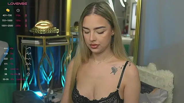 ScarletColes online show from January 21, 2025, 1:08 am