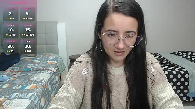 Snapshot of Dayanna_Smitt chatting on November 2, 2025, 2:14 am Dayanna Smitt online show from November 2, 2025, 2:14 am