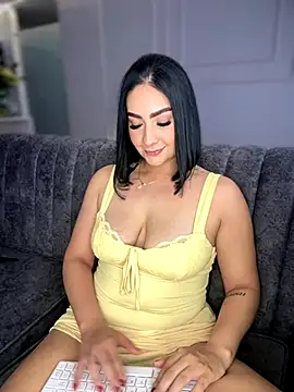 GabriellaFerrer online show from September 15, 2025, 8:42 pm