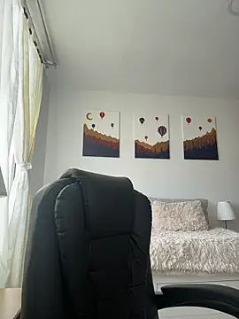 Snapshot of Megan_Rodrigo chatting on November 25, 2025, 8:09 pm Megan Rodrigo online show from November 25, 2025, 8:09 pm