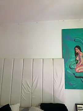 Amber Martins  online show from September 18, 2025, 1:18 am