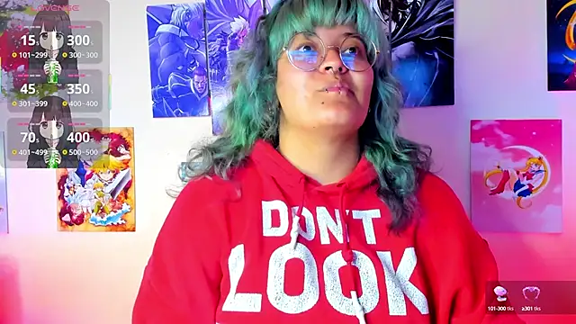 Snapshot of lucky-leah chatting on February 3, 2025, 10:21 pm lucky-leah online show from February 3, 2025, 10:21 pm