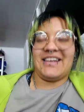 Snapshot of lucky-leah chatting on September 17, 2025, 3:08 am lucky-leah online show from September 17, 2025, 3:08 am