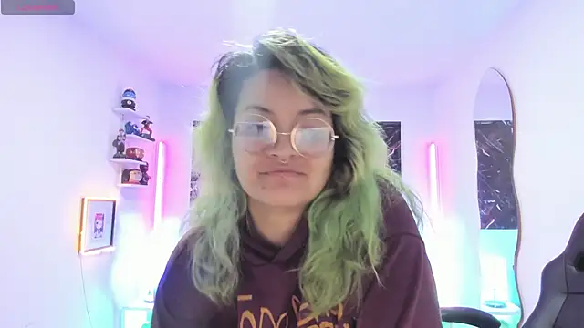 Snapshot of lucky-leah chatting on October 3, 2025, 3:36 am lucky-leah online show from October 3, 2025, 3:36 am
