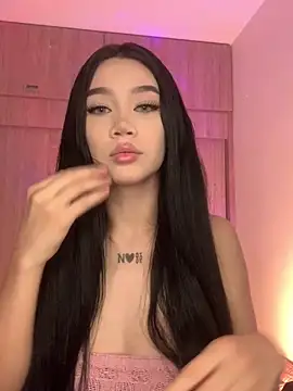 Snapshot of Ambar_R0SSE chatting on March 7, 2025, 2:46 am Ambar R0SSE online show from March 7, 2025, 2:46 am