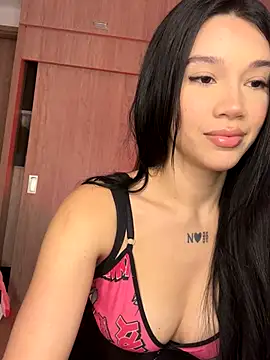 Snapshot of Ambar_R0SSE chatting on September 26, 2025, 2:59 am Ambar R0SSE online show from September 26, 2025, 2:59 am