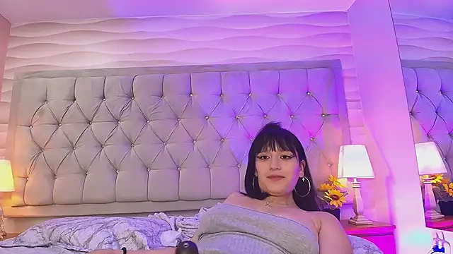 Snapshot of AlissonLopez_ chatting on February 21, 2025, 10:17 am AlissonLopez  online show from February 21, 2025, 10:17 am