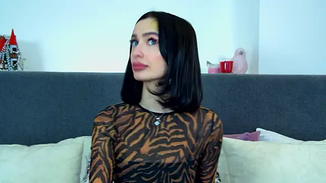 Snapshot of MarieKarma chatting on January 27, 2025, 12:43 am MarieKarma online show from January 27, 2025, 12:43 am