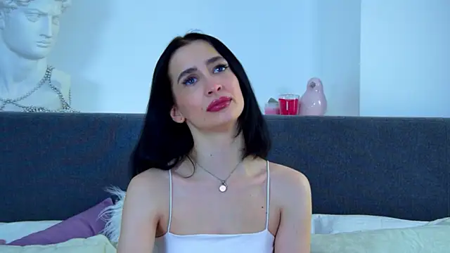 Snapshot of MarieKarma chatting on February 1, 2025, 12:40 am MarieKarma online show from February 1, 2025, 12:40 am