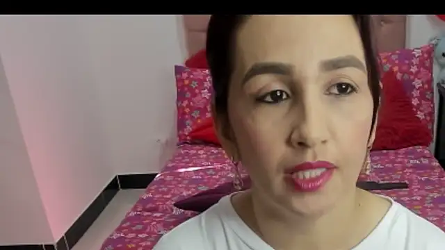 Snapshot of Karoline_Moore chatting on February 20, 2025, 9:20 pm Karoline Moore online show from February 20, 2025, 9:20 pm