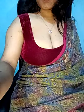 Snapshot of Dayna-36 chatting on February 6, 2025, 7:18 pm Dayna-36 online show from February 6, 2025, 7:18 pm