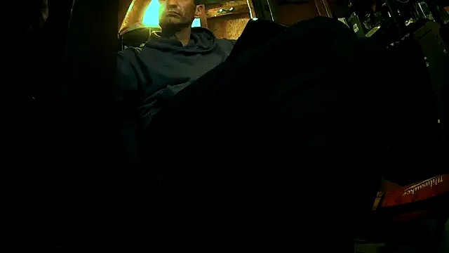 Snapshot of Haztogo4me chatting on November 16, 2025, 6:08 am Haztogo4me online show from November 16, 2025, 6:08 am