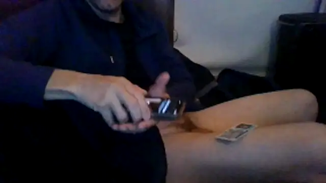 Snapshot of Haztogo4me chatting on November 17, 2025, 10:10 am Haztogo4me online show from November 17, 2025, 10:10 am