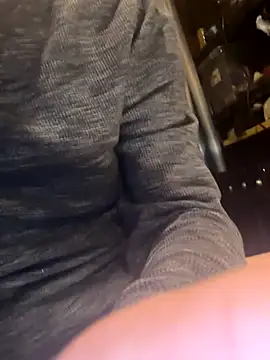 Snapshot of Haztogo4me chatting on December 1, 2025, 2:22 pm Haztogo4me online show from December 1, 2025, 2:22 pm