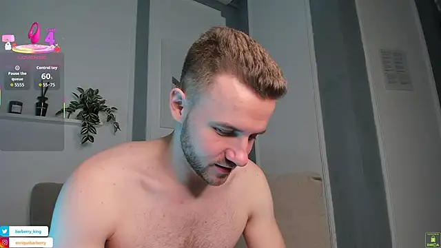 Snapshot of EnriqueBarberry chatting on October 26, 2025, 6:19 am EnriqueBarberry online show from October 26, 2025, 6:19 am