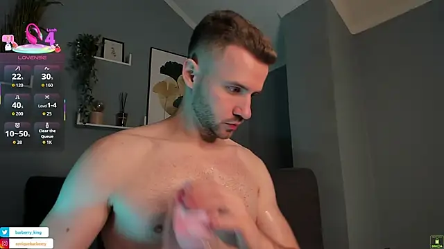 Snapshot of EnriqueBarberry chatting on November 1, 2025, 6:59 am EnriqueBarberry online show from November 1, 2025, 6:59 am