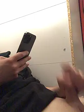 Snapshot of hotmrniceguy chatting on January 26, 2025, 4:30 am hotmrniceguy online show from January 26, 2025, 4:30 am