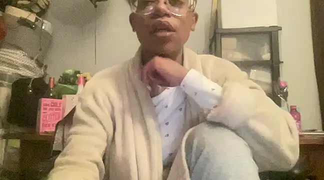 MommyConfident online show from February 17, 2025, 3:58 am