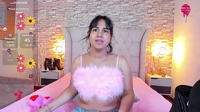 Snapshot of Kagome01 chatting on February 14, 2025, 1:51 pm Kagome01 online show from February 14, 2025, 1:51 pm