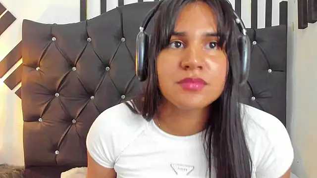 Snapshot of Kagome01 chatting on March 11, 2025, 3:23 pm Kagome01 online show from March 11, 2025, 3:23 pm