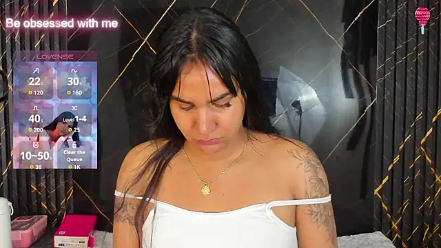 Snapshot of Kagome01 chatting on October 16, 2025, 12:39 pm Kagome01 online show from October 16, 2025, 12:39 pm