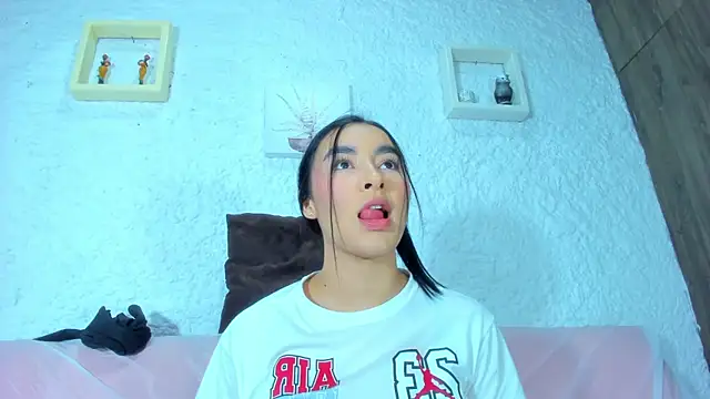 emiily s online show from February 5, 2025, 12:06 pm