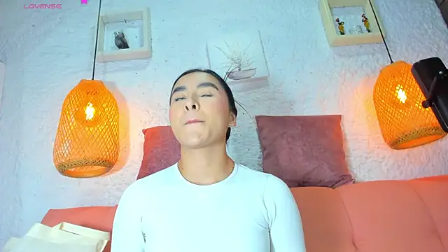 emiily s online show from October 15, 2025, 12:05 pm