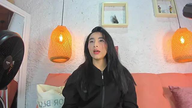 emiily s online show from November 29, 2025, 12:08 pm