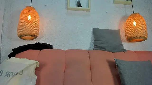 emiily s online show from December 15, 2025, 12:09 pm