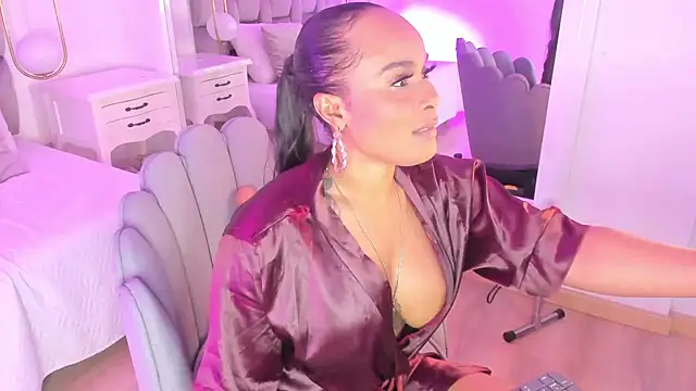 PamelaMendez  online show from February 8, 2025, 2:36 am