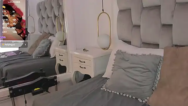 PamelaMendez  online show from March 15, 2025, 3:40 am