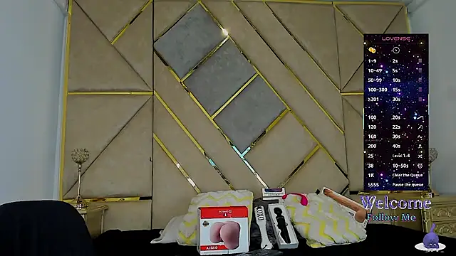 Snapshot of AmberAdams_ chatting on November 7, 2025, 6:08 pm AmberAdams online show from November 7, 2025, 6:08 pm