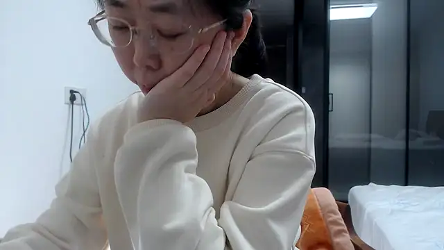 sonyx online show from March 3, 2025, 4:03 pm