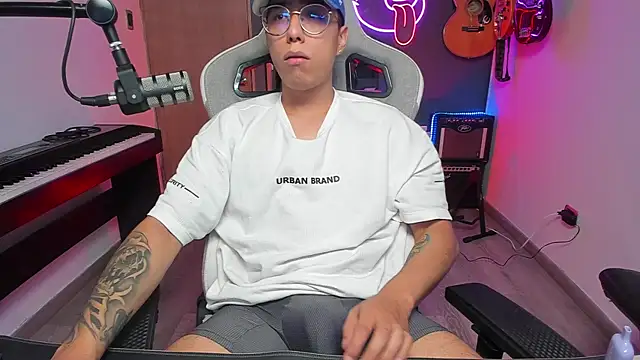 Snapshot of granxarma960 chatting on January 11, 2025, 4:38 am granxarma960 online show from January 11, 2025, 4:38 am