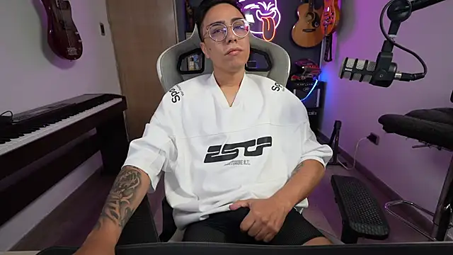 Snapshot of granxarma960 chatting on February 23, 2025, 5:56 am granxarma960 online show from February 23, 2025, 5:56 am