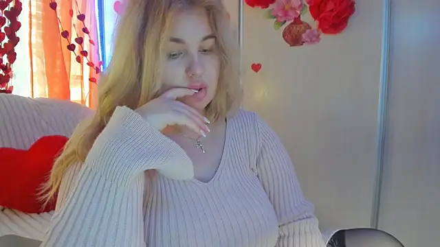 CoraSwon online show from February 23, 2025, 10:17 am