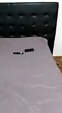 Snapshot of littlebrunett chatting on February 6, 2025, 10:04 am littlebrunett online show from February 6, 2025, 10:04 am