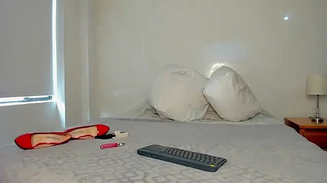 melisa ferretti online show from September 28, 2025, 6:02 pm