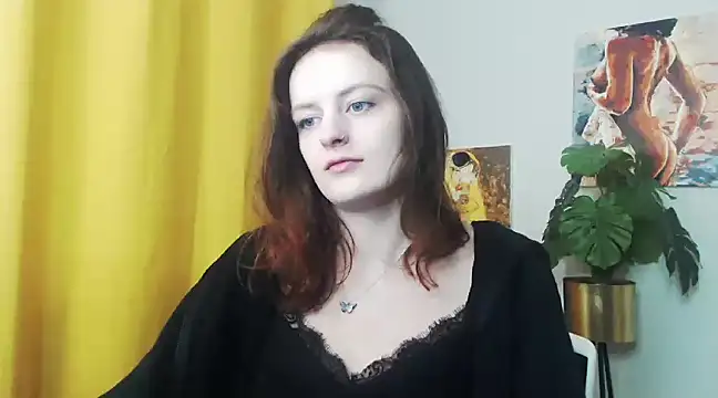 juicyNadine online show from December 10, 2024, 6:22 am