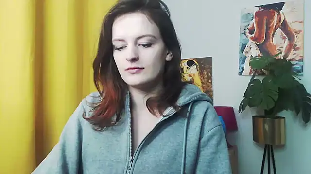 juicyNadine online show from December 19, 2024, 6:23 am