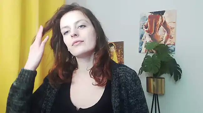 juicyNadine online show from January 7, 2025, 12:20 pm