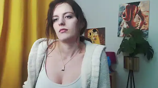 juicyNadine online show from January 8, 2025, 12:26 pm